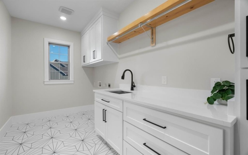 559 Aermotor Loop, Weatherford, TX 76085, 4 Bedrooms Bedrooms, ,3 BathroomsBathrooms,Residential,For Sale,559 Aermotor Loop,0,21107179