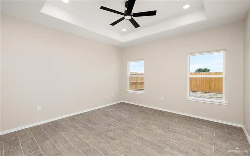 308 N Leon Avenue, Elsa, TX 78543, 3 Habitaciones Habitaciones , ,2 BañosBaños,Residential,En Venta,308 N Leon Avenue,470972
