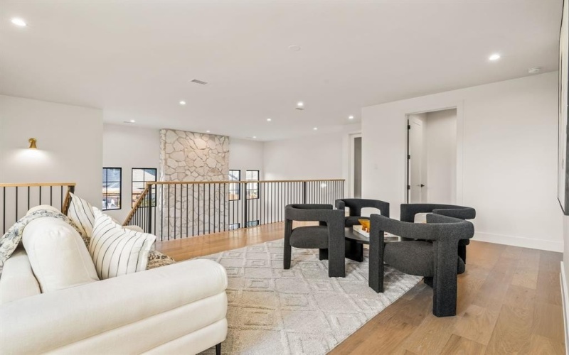 702 Mockingbird Lane, Coppell, TX 75019, 5 Habitaciones Habitaciones , ,5 BañosBaños,Residential,En Venta,702 Mockingbird Lane,0,21107949