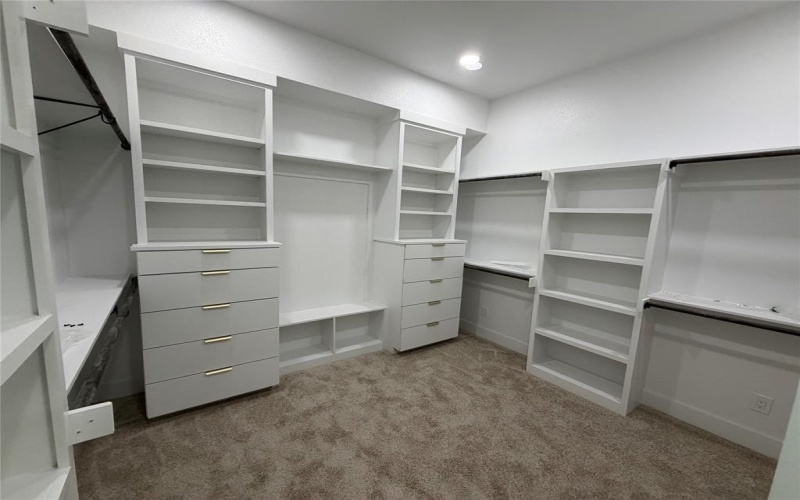 1711 Seevers Avenue, Dallas, TX 75216, 5 Bedrooms Bedrooms, ,3 BathroomsBathrooms,Residential,For Sale,1711 Seevers Avenue,0,21108005