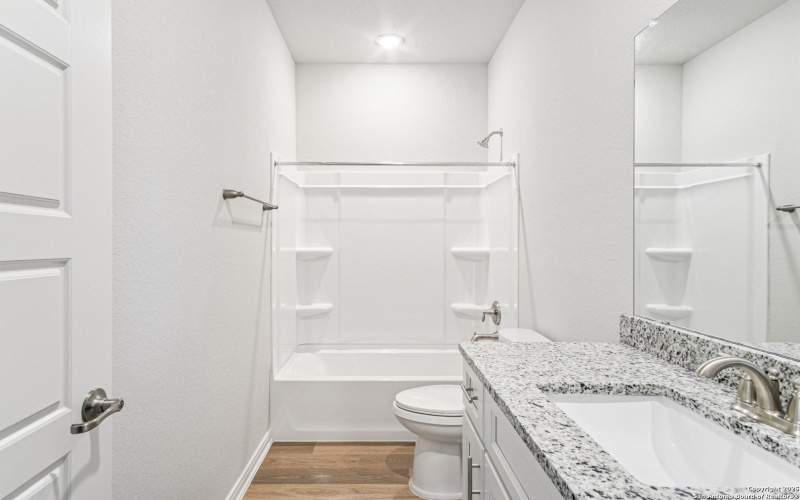 7127 Magnolia Creek, San Antonio, TX 78252, ,5 BathroomsBathrooms,Residential Multi Family,For Sale,7127 Magnolia Creek,0,1921714