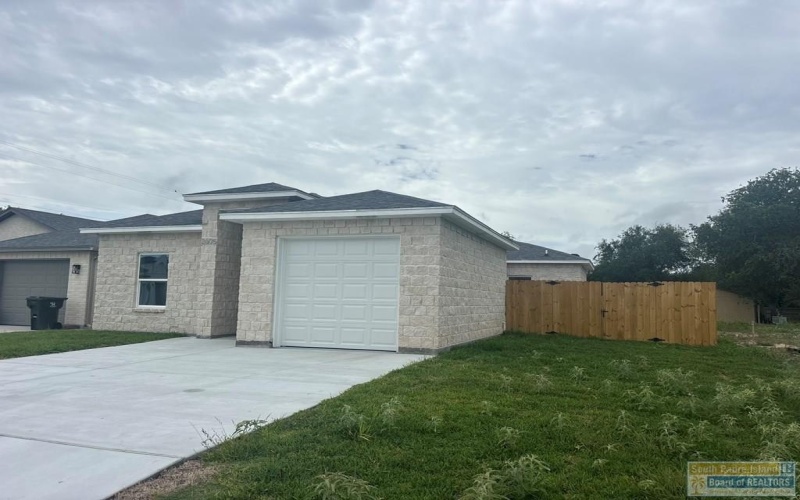 2605 Haverford Blvd., Harlingen, TX 75222, 3 Habitaciones Habitaciones , ,2 BañosBaños,Residential,En Venta,2605 Haverford Blvd.,0,103555