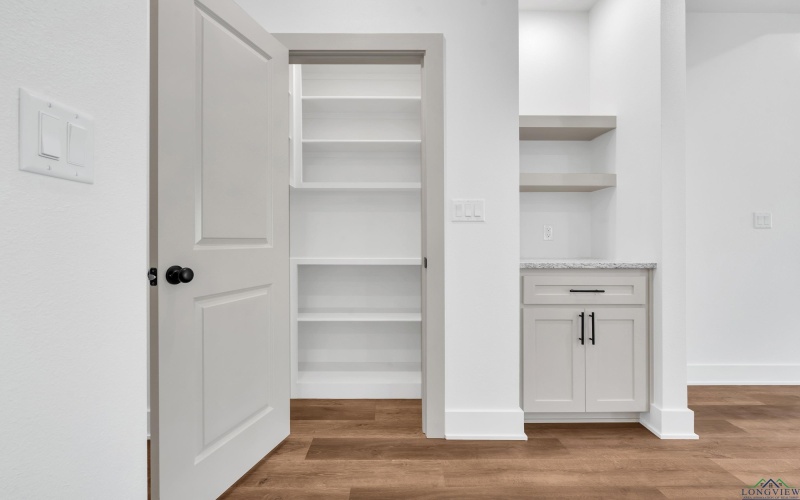 99 St.Clair, Longview, TX 75605, 3 Habitaciones Habitaciones , ,2 BañosBaños,Residential,En Venta,99 St.Clair,0,20257646