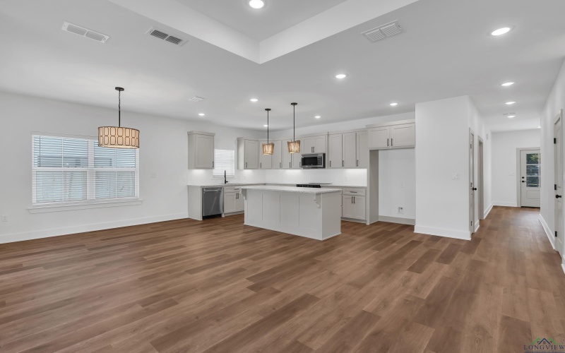 99 St.Clair, Longview, TX 75605, 3 Habitaciones Habitaciones , ,2 BañosBaños,Residential,En Venta,99 St.Clair,0,20257646