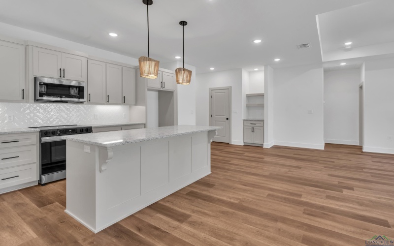 99 St.Clair, Longview, TX 75605, 3 Habitaciones Habitaciones , ,2 BañosBaños,Residential,En Venta,99 St.Clair,0,20257646