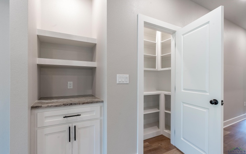 101 St. Clair, Longview, TX 75605, 3 Bedrooms Bedrooms, ,2 BathroomsBathrooms,Residential,For Sale,101 St. Clair,0,20257647