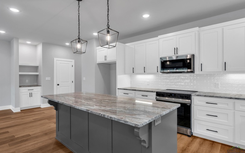 101 St. Clair, Longview, TX 75605, 3 Bedrooms Bedrooms, ,2 BathroomsBathrooms,Residential,For Sale,101 St. Clair,0,20257647