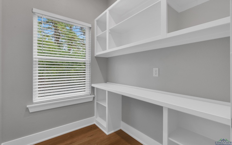 101 St. Clair, Longview, TX 75605, 3 Bedrooms Bedrooms, ,2 BathroomsBathrooms,Residential,For Sale,101 St. Clair,0,20257647