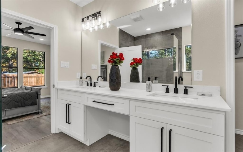 146 Bluebonnet Drive, Gun Barrel City, TX 75156, 3 Habitaciones Habitaciones , ,2 BañosBaños,Residential,En Venta,146 Bluebonnet Drive,0,21103313