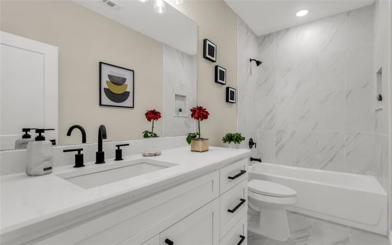 146 Bluebonnet Drive, Gun Barrel City, TX 75156, 3 Habitaciones Habitaciones , ,2 BañosBaños,Residential,En Venta,146 Bluebonnet Drive,0,21103313