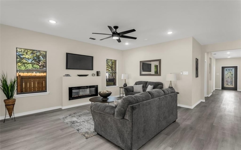 146 Bluebonnet Drive, Gun Barrel City, TX 75156, 3 Habitaciones Habitaciones , ,2 BañosBaños,Residential,En Venta,146 Bluebonnet Drive,0,21103313