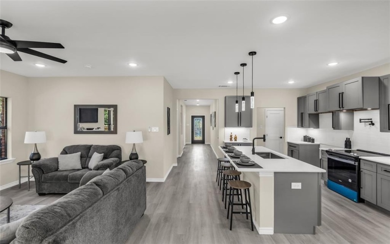 146 Bluebonnet Drive, Gun Barrel City, TX 75156, 3 Habitaciones Habitaciones , ,2 BañosBaños,Residential,En Venta,146 Bluebonnet Drive,0,21103313