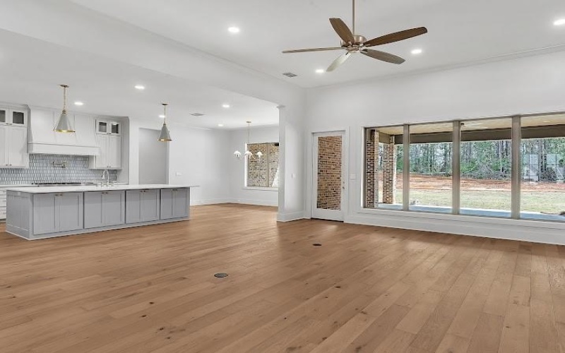 130 Elk Drive, Longview, TX 75605, 4 Bedrooms Bedrooms, ,3 BathroomsBathrooms,Residential,For Sale,130 Elk Drive,0,21106987