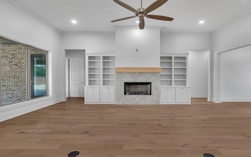 130 Elk Drive, Longview, TX 75605, 4 Bedrooms Bedrooms, ,3 BathroomsBathrooms,Residential,For Sale,130 Elk Drive,0,21106987