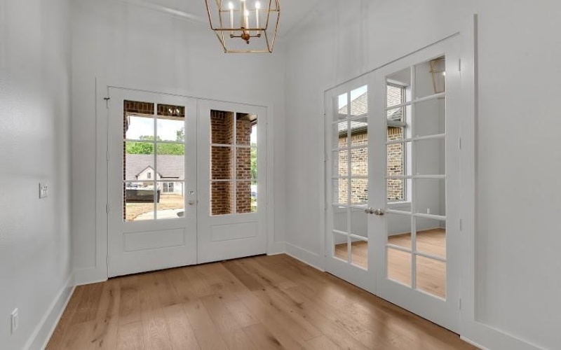 130 Elk Drive, Longview, TX 75605, 4 Bedrooms Bedrooms, ,3 BathroomsBathrooms,Residential,For Sale,130 Elk Drive,0,21106987