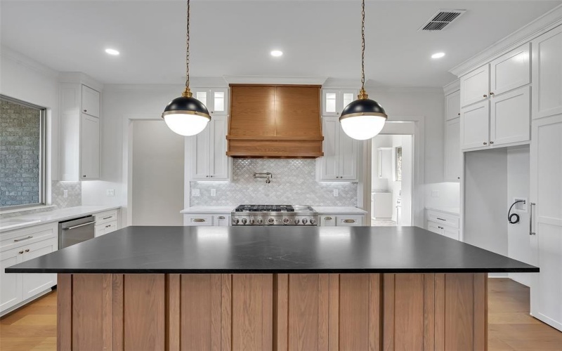 120 Ella Kate Drive, Longview, TX 75605, 4 Habitaciones Habitaciones , ,3 BañosBaños,Residential,En Venta,120 Ella Kate Drive,0,21107058