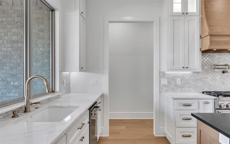 120 Ella Kate Drive, Longview, TX 75605, 4 Habitaciones Habitaciones , ,3 BañosBaños,Residential,En Venta,120 Ella Kate Drive,0,21107058