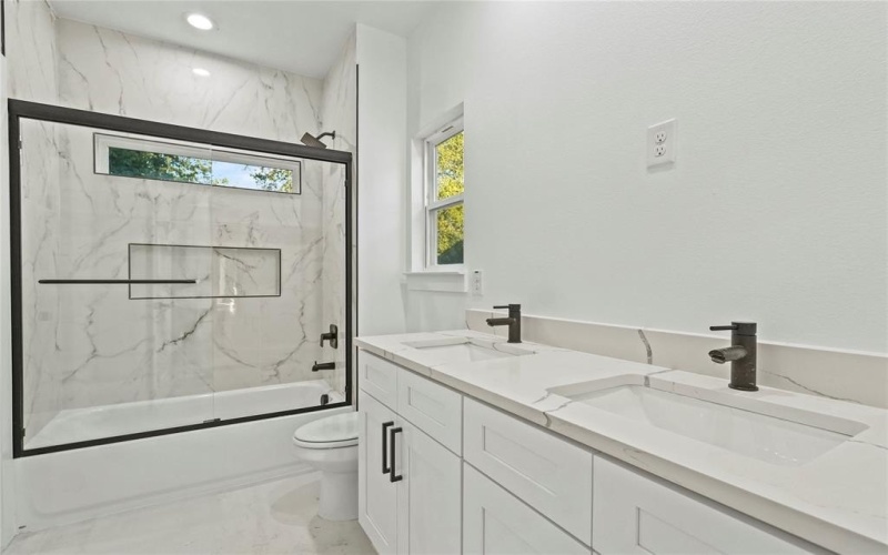 4228 Aztec, Dallas, TX 75216, 4 Bedrooms Bedrooms, ,2 BathroomsBathrooms,Residential,For Sale,4228 Aztec,0,21108228