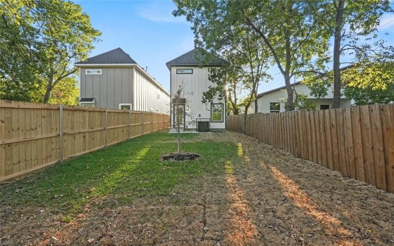 4228 Aztec, Dallas, TX 75216, 4 Bedrooms Bedrooms, ,2 BathroomsBathrooms,Residential,For Sale,4228 Aztec,0,21108228