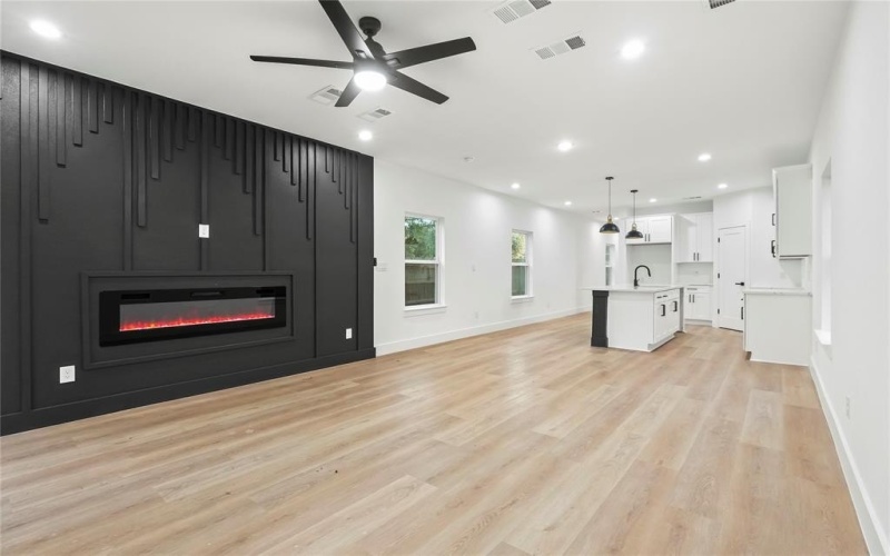 4230 Aztec, Dallas, TX 75216, 4 Bedrooms Bedrooms, ,2 BathroomsBathrooms,Residential,For Sale,4230 Aztec,0,21108234