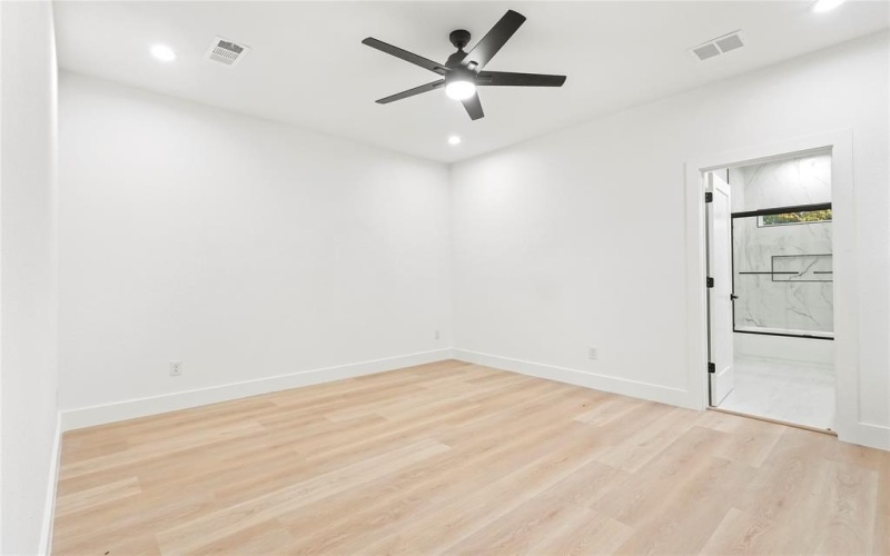 4230 Aztec, Dallas, TX 75216, 4 Bedrooms Bedrooms, ,2 BathroomsBathrooms,Residential,For Sale,4230 Aztec,0,21108234