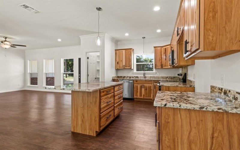 1339 HWY 67, Mount Vernon, TX 75457, 3 Bedrooms Bedrooms, ,2 BathroomsBathrooms,Residential,For Sale,1339 HWY 67,0,21108268