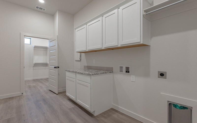 2417 Open Range Ln, Midland, TX 79705, 4 Habitaciones Habitaciones , ,3 BañosBaños,Residential,En Venta,2417 Open Range Ln,0,50086707