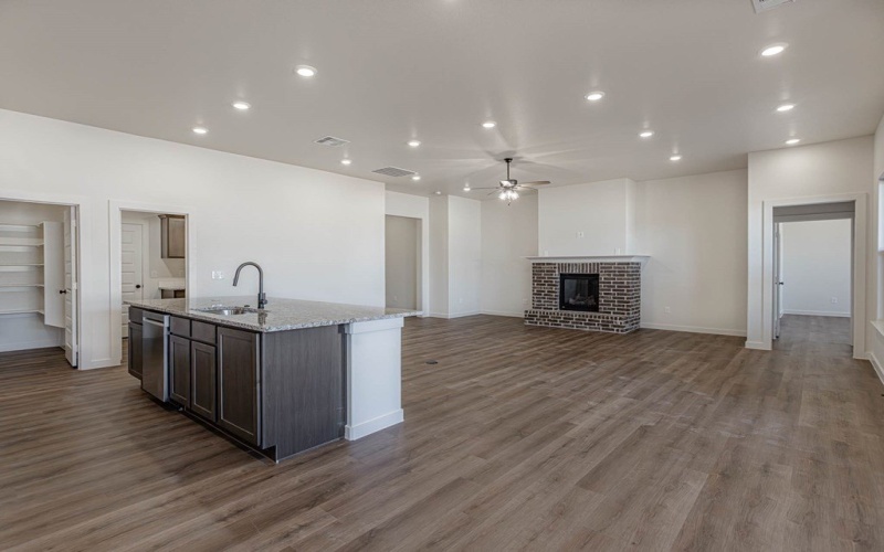 2421 Open Range Ln, Midland, TX 79705, 4 Habitaciones Habitaciones , ,3 BañosBaños,Residential,En Venta,2421 Open Range Ln,0,50086708