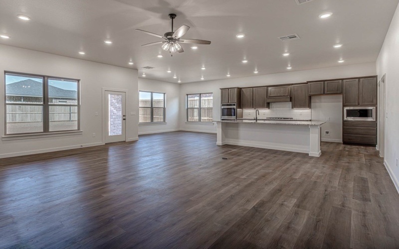 2421 Open Range Ln, Midland, TX 79705, 4 Habitaciones Habitaciones , ,3 BañosBaños,Residential,En Venta,2421 Open Range Ln,0,50086708