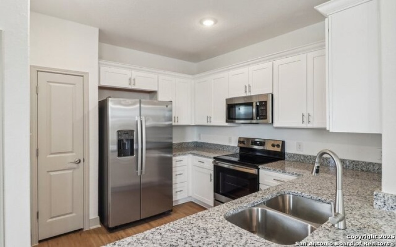 12352 Montgomery Forest, San Antonio, TX 78252, ,5 BañosBaños,Residential Multi Family,En Venta,12352 Montgomery Forest,0,1921804