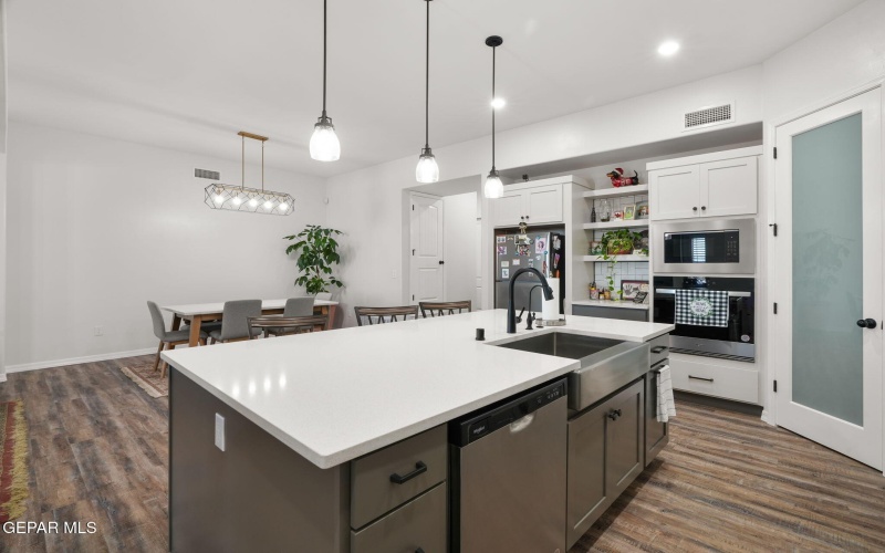 6069 Cumin Park St, Santa Teresa, NM 88008, 3 Bedrooms Bedrooms, ,2 BathroomsBathrooms,Residential,For Sale,6069 Cumin Park St,0,933474