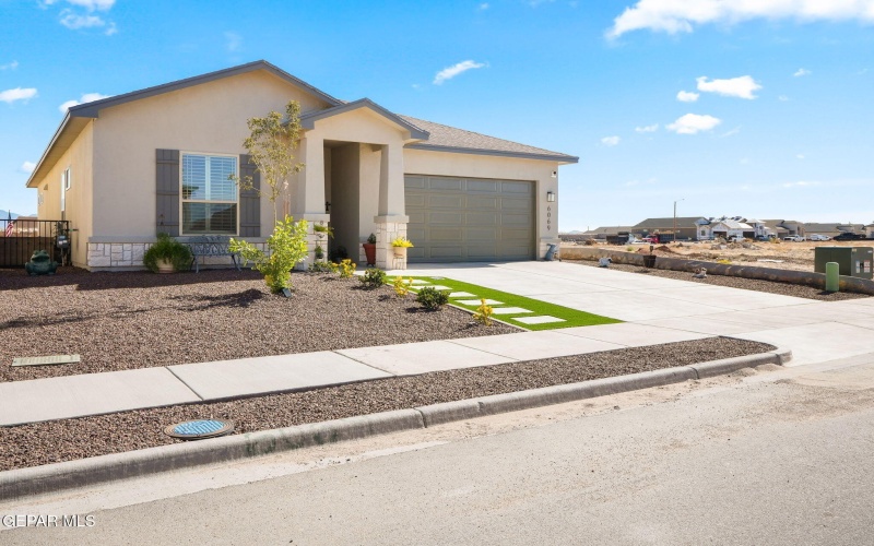 6069 Cumin Park St, Santa Teresa, NM 88008, 3 Bedrooms Bedrooms, ,2 BathroomsBathrooms,Residential,For Sale,6069 Cumin Park St,0,933474