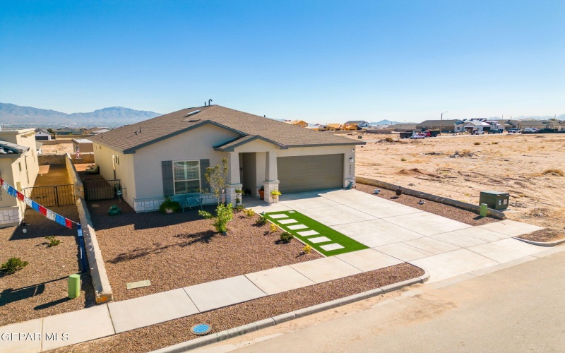 6069 Cumin Park St, Santa Teresa, NM 88008, 3 Bedrooms Bedrooms, ,2 BathroomsBathrooms,Residential,For Sale,6069 Cumin Park St,0,933474