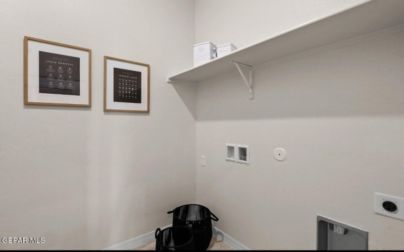 101 Bonnie Trail, Santa Teresa, NM 88008, 4 Habitaciones Habitaciones , ,2 BañosBaños,Residential,En Venta,101 Bonnie Trail,0,933476