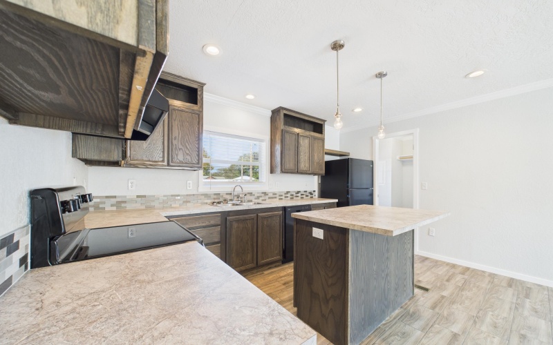 1109 W Waylon Jennings Boulevard, Littlefield, TX 79339, 3 Bedrooms Bedrooms, ,2 BathroomsBathrooms,Residential,For Sale,1109 W Waylon Jennings Boulevard,0,202562837