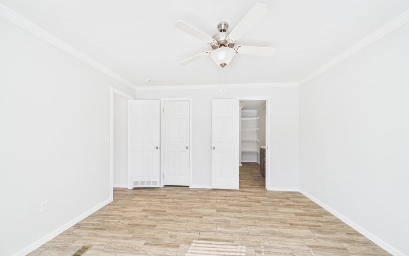 1109 W Waylon Jennings Boulevard, Littlefield, TX 79339, 3 Bedrooms Bedrooms, ,2 BathroomsBathrooms,Residential,For Sale,1109 W Waylon Jennings Boulevard,0,202562837