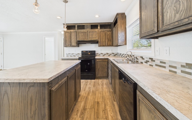 1109 W Waylon Jennings Boulevard, Littlefield, TX 79339, 3 Bedrooms Bedrooms, ,2 BathroomsBathrooms,Residential,For Sale,1109 W Waylon Jennings Boulevard,0,202562837