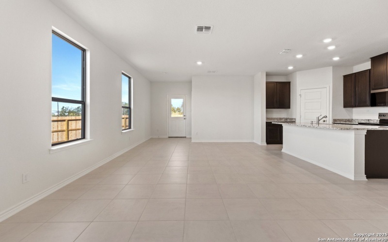 400 PANTHER PASS, Seguin, TX 78155, 3 Habitaciones Habitaciones , ,2 BañosBaños,Residential,En Venta,400 PANTHER PASS,0,1921824