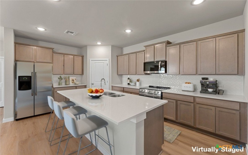 765 Whitman Street, New Braunfels, TX 78130, 4 Bedrooms Bedrooms, ,2 BathroomsBathrooms,Residential,For Sale,765 Whitman Street,0,597300