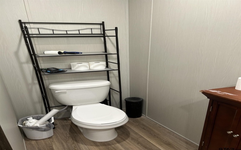 327 County Road 1813, Grand Saline, TX 75140, 3 Bedrooms Bedrooms, ,2 BathroomsBathrooms,Residential,For Sale,327 County Road 1813,0,25016469