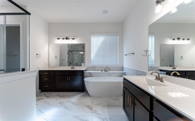 1814 Verona Lane, McLendon Chisholm, TX 75032, 4 Bedrooms Bedrooms, ,3 BathroomsBathrooms,Residential,For Sale,1814 Verona Lane,0,21105974