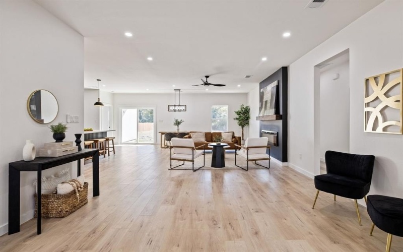 714 W Gross Street, Mesquite, TX 75149, 4 Bedrooms Bedrooms, ,2 BathroomsBathrooms,Residential,For Sale,714 W Gross Street,0,21107966