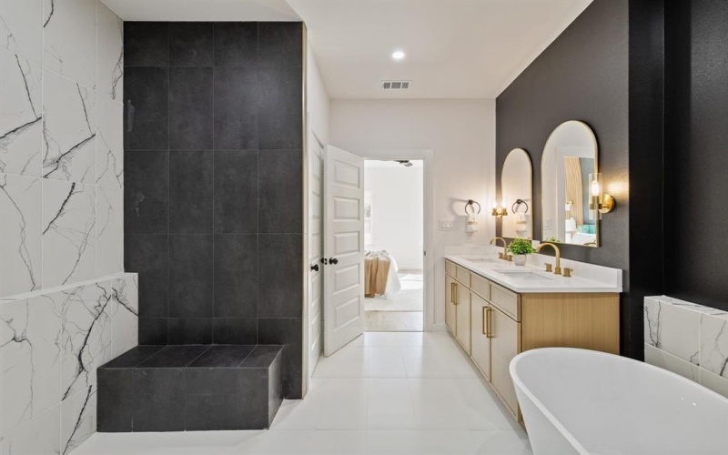 714 W Gross Street, Mesquite, TX 75149, 4 Bedrooms Bedrooms, ,2 BathroomsBathrooms,Residential,For Sale,714 W Gross Street,0,21107966