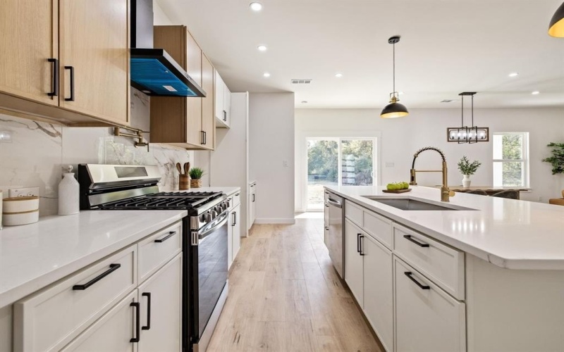 714 W Gross Street, Mesquite, TX 75149, 4 Bedrooms Bedrooms, ,2 BathroomsBathrooms,Residential,For Sale,714 W Gross Street,0,21107966