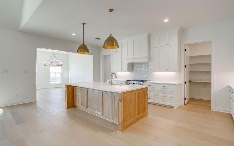 8118 Luanna Hills, Benbrook, TX 76126, 4 Habitaciones Habitaciones , ,2 BañosBaños,Residential,En Venta,8118 Luanna Hills,0,21108317