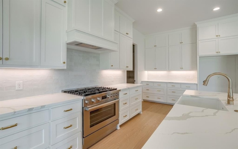 8118 Luanna Hills, Benbrook, TX 76126, 4 Habitaciones Habitaciones , ,2 BañosBaños,Residential,En Venta,8118 Luanna Hills,0,21108317