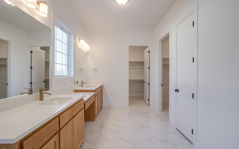 8118 Luanna Hills, Benbrook, TX 76126, 4 Habitaciones Habitaciones , ,2 BañosBaños,Residential,En Venta,8118 Luanna Hills,0,21108317