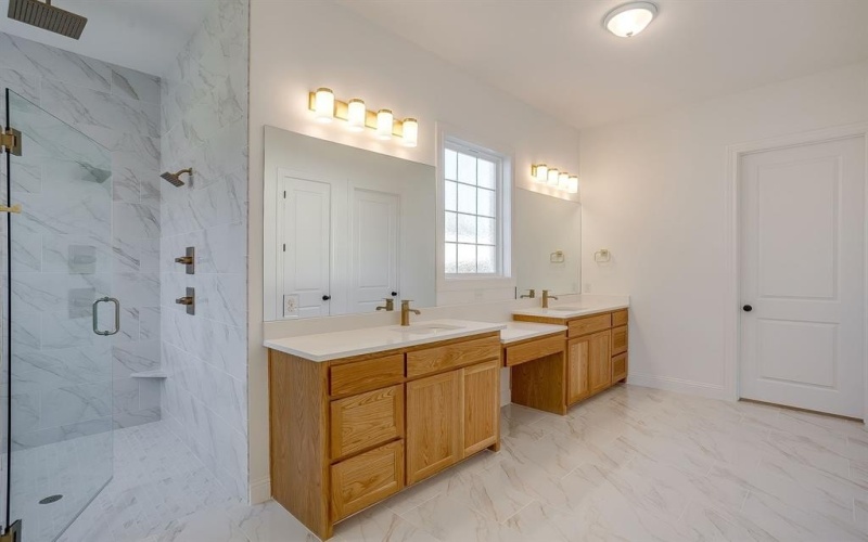 8118 Luanna Hills, Benbrook, TX 76126, 4 Habitaciones Habitaciones , ,2 BañosBaños,Residential,En Venta,8118 Luanna Hills,0,21108317