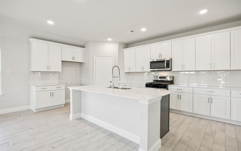 409 Oceania Lane, Seagoville, TX 75159, 4 Habitaciones Habitaciones , ,2 BañosBaños,Residential,En Venta,409 Oceania Lane,0,21108460