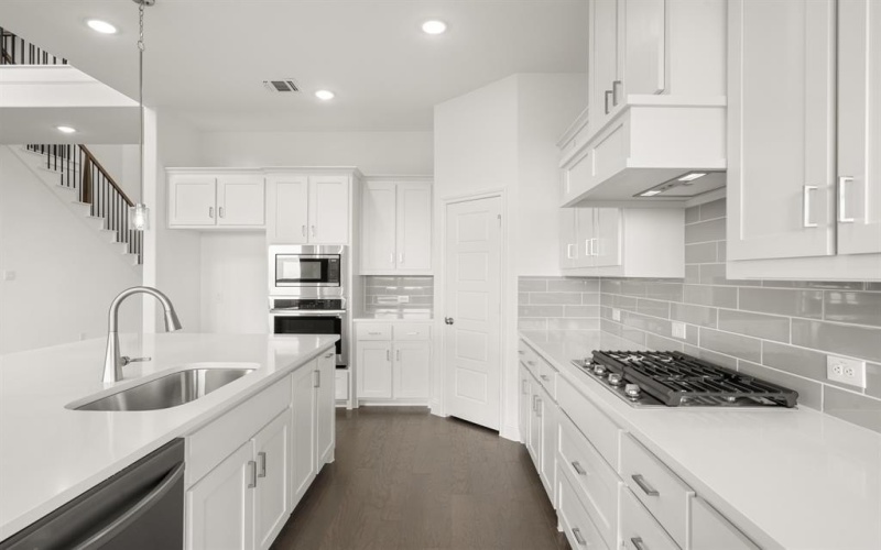 764 Texas Thistle Road, Waxahachie, TX 75165, 4 Bedrooms Bedrooms, ,3 BathroomsBathrooms,Residential,For Sale,764 Texas Thistle Road,0,21108480